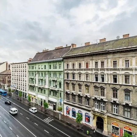 Hi-bp Design In The Heart Of Apartment Budapest