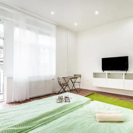 Hi-bp Design In The Heart Of Apartment Budapest